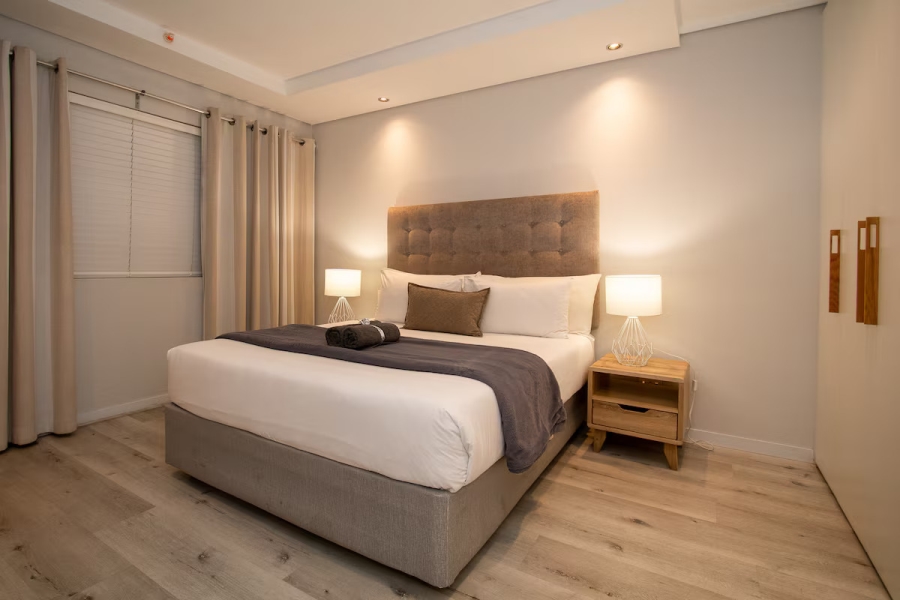 1 Bedroom Property for Sale in Sea Point Western Cape